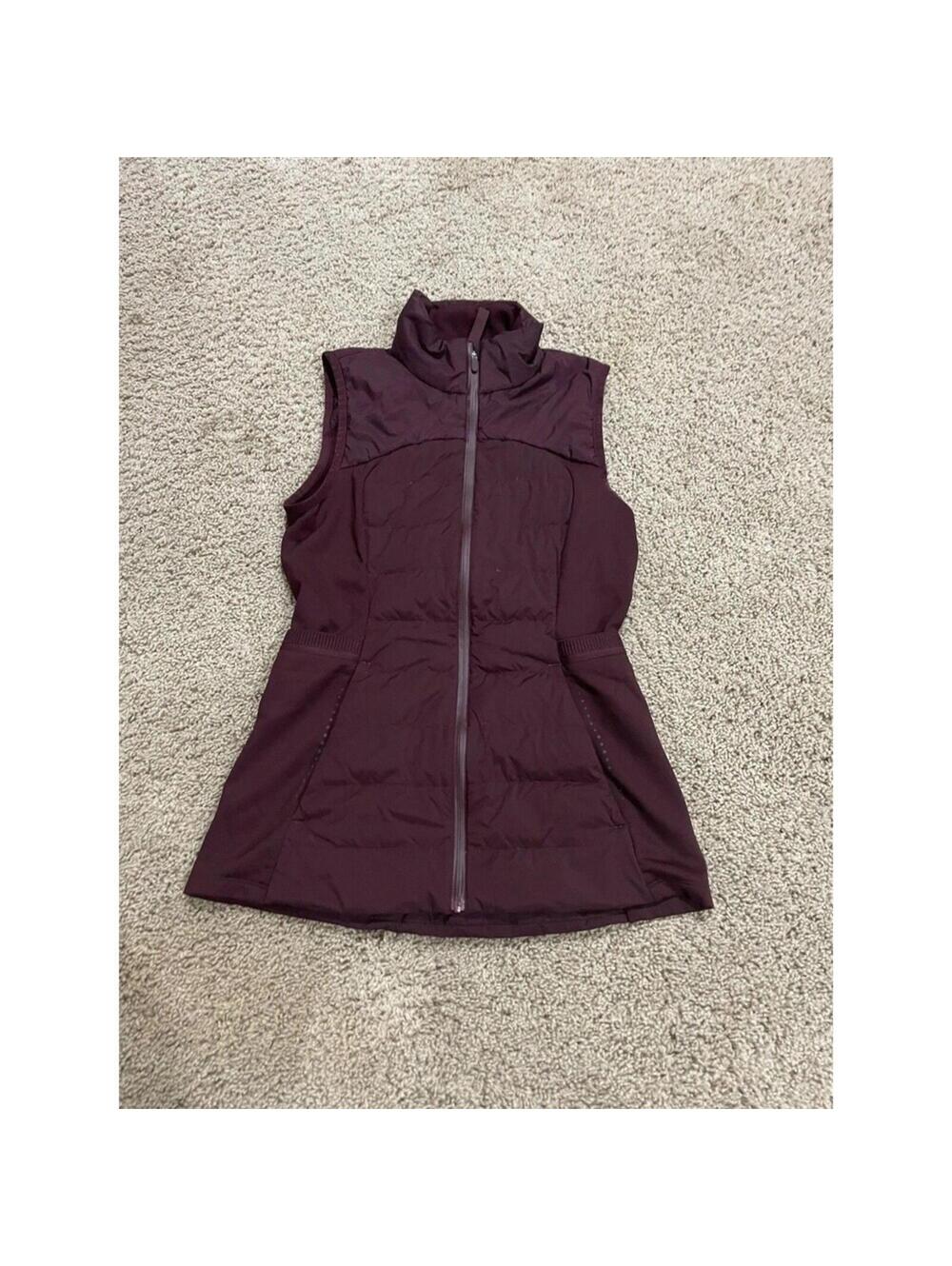 Women’s Lululemon Burgundy Vest Puffer Size 2 fitted